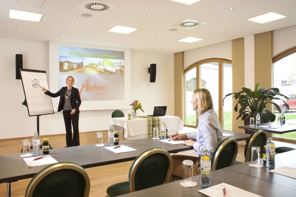 Alphotel (Innsbruck)